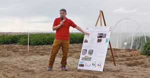 Max Feldman with USDA-ARS covers corky ringspot disease.